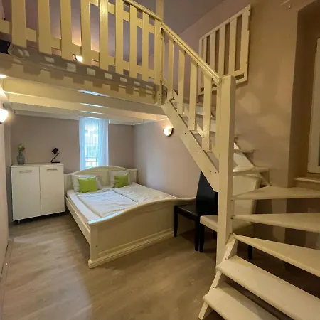 Smeraldo Apartment *